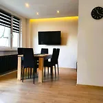 Happystay Gold Apartment *
