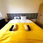 Happystay Gold Apartment