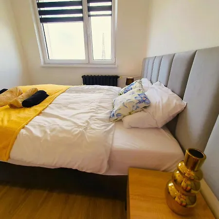 Happystay Gold Apartment *